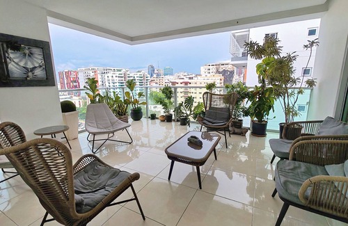 Evaristo Morales Apartamento | DR 4BR City Center Luxury Penthouse 1 + Free Bonus