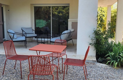 Lorgues Apartamento | Santoline, un Appartement T2 Climatisé, Tout Confort, au Coeur de la Provence