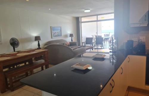 Margate Beach Apartamento | Santorini 106A