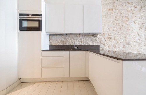 Enfants-Rouges Apartamento | Santorini, 1BR/1BA, 2 people