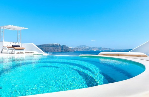Oia Hotel | Santorini Secret Premium