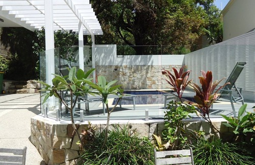 Noosa Heads Villa | SANTORINI en Little Cove