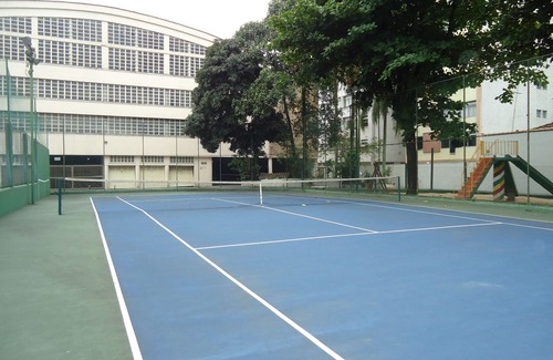 Aparecida Apartamento | Santos frente a la playa cerca de Praiamar Laser Court Tennis Family Sleeps 8