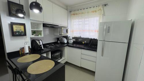 Gonzaga Apartamento | Santos - Gonzaga - 1 quadra praia com garagem