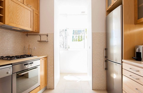 Lisbon Old Town Apartamento | Santos River View Terrace - Boutique Duplex