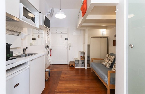 Misericordia Apartamento | Santos Tiny Studio by Homing