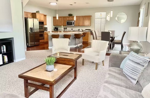 Briargrove Casa | Santos Vacation Villa 12 miles to Disney Spring