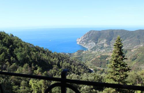 Monterosso al Mare Cama Y Desayuno | Santuario NS Soviore Cinque Terre