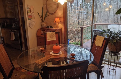 Reveille Casa | Santuary in the Woods with Heating, Wood stove, Sauna, WiFi