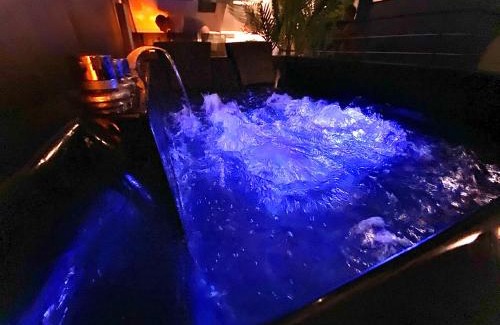 Sainte-Anne - Faubourg Noyon Apartamento | Saphir Spa - Sauna Balnéo Chromothérapie Massage