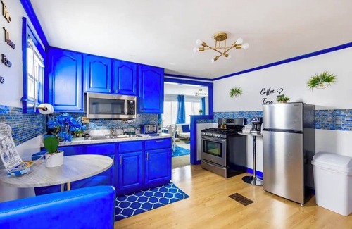 Old Brooklyn Casa | 🔷Sapphire Haven Duplex🔷 Central Stunning Stylish Cozy Charming & Safe 4BR
