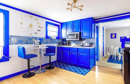 Old Brooklyn Casa | 🔷Sapphire Haven Duplex🔷 Central Stunning Stylish Cozy Charming & Safe 4BR