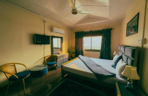 Muzaffarabad Casa | Sapphire Lodges