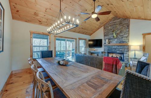 Deer Run Casa | Sapphire Valley Resort Cabin with Fireplaces and Grill