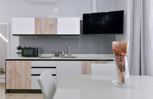 L'antico Ghetto Ebraico Apartamento | Sar May Apartment 1 2 steps from the 2 Towers