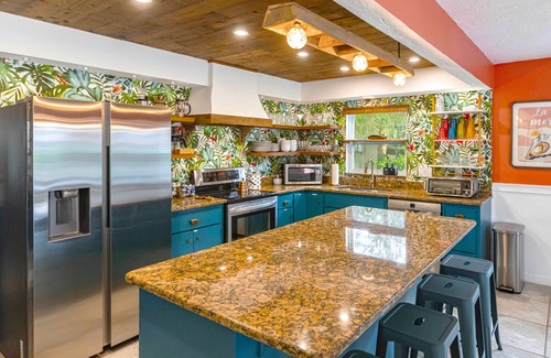 Whitfield Casa | Sara Bay Base Camp: Private Tropical Oasis, Pool, Golf, Bocce, Firepit, PETS