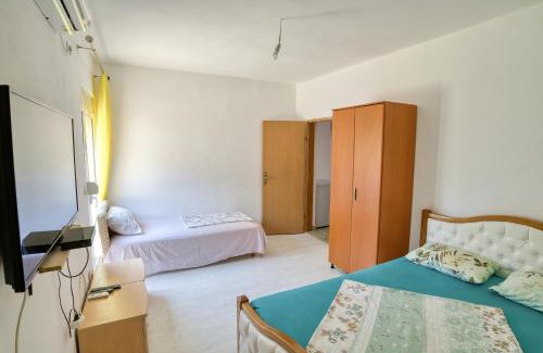 Seoca Casa | Sara Sutomore