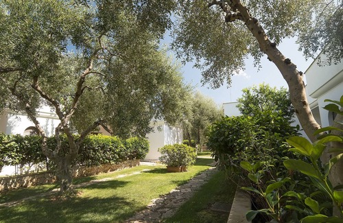 Mattinata Casa | "saracena" Holiday Home With Beach and Swimming Pool