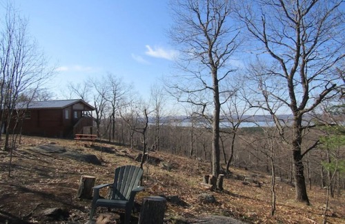 Golden Lake Cabina | SARAH LESLEY CABIN, VERY PRIVATE