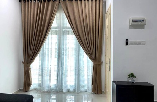 Kampung Gong Badak Casa | SaraHome - UMT, UniSZA, Beach