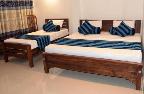 Peradeniya Hotel | Sarala Residence
