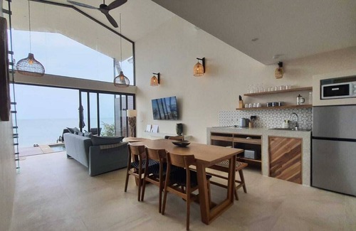 Bang Po Villa | Sarana Beach Villas