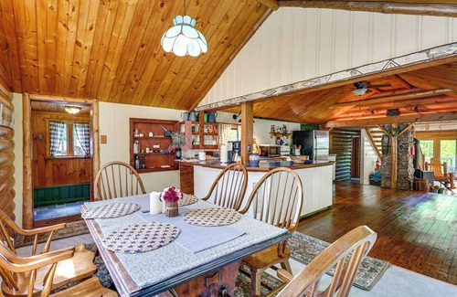 Saranac Lake Cabaña | Saranac Lake Cabin w/ Deck: Pets Welcome!