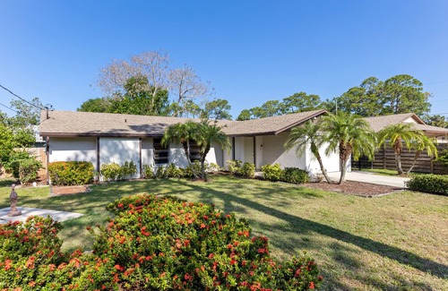 Gulf Gate Estates Casa | Sarasota Costal Vibe 15 min Siesta Key