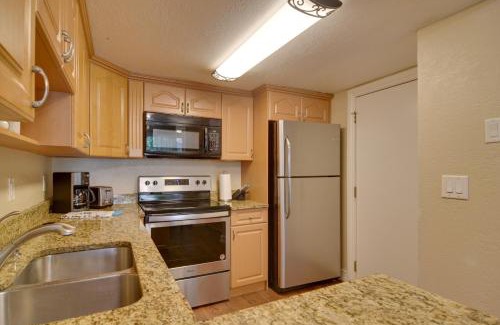 Gulf Gate Estates Apartamento | Sarasota Escape about 4 Mi to Siesta Key Beach!