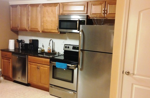 Sarasota Springs Apartamento | Sarasota Excelente ubicación y mejor precio!