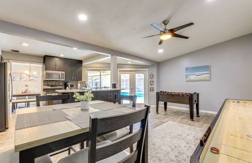 Whitfield Casa | Sarasota Home w/ Heated Pool: 3 Mi to Airport!