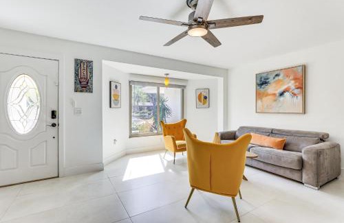 Whitfield Casa | Sarasota Home with Private Pool about 10 Mi to Beach!