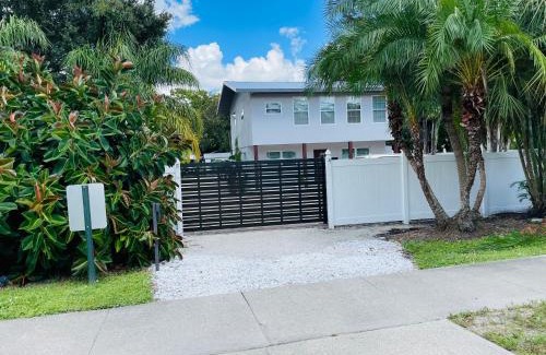 Sarasota Casa | Sarasota Paradise Heated Pool Home Near IMG & Siesta Key Beach