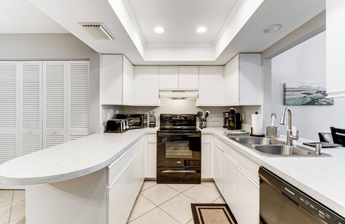 Sarasota Villa | ¡NUEVO! Villa Sarasota con acceso a la piscina ~ 4 millas a la playa!