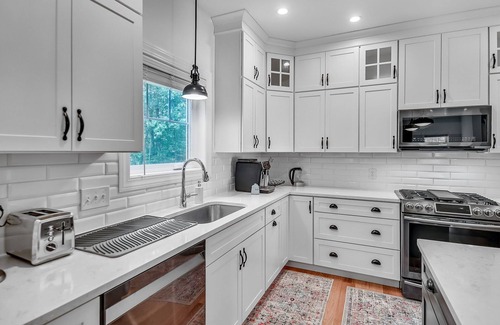Saratoga Springs Casa | Saratoga Family Haven | Fire Pit + BBQ Grill + 5-Bedroom Home