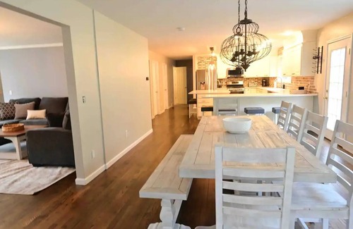Saratoga Springs Casa | Saratoga oasis on 5.5 acres w/ inground pool