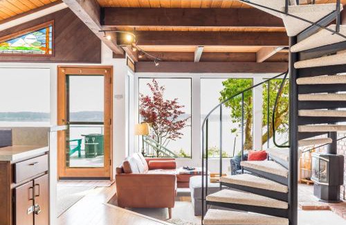 Langley Casa | Saratoga Vista by AvantStay Waterfront Views