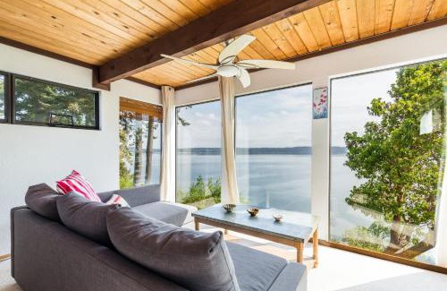 Langley Casa | Saratoga Vista by AvantStay Waterfront Views