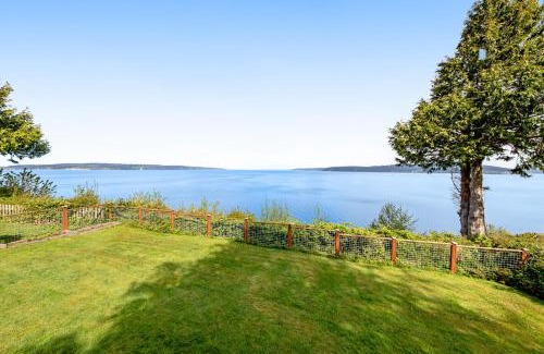 Langley Casa | Saratoga Waterview Escape