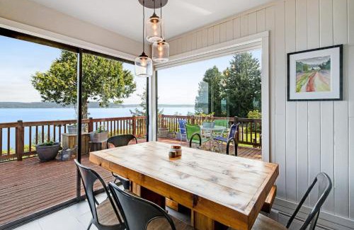 Langley Casa | Saratoga Waterview Escape