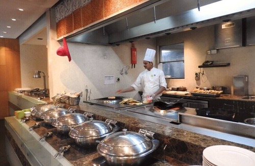 Karachi Hotel | Sarawan Hotel