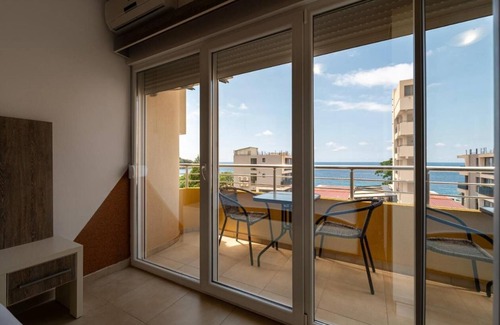 Dobra Voda Apartamento | Saray Hotel