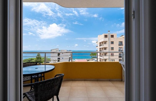 Dobra Voda Apartamento | Saray Hotel