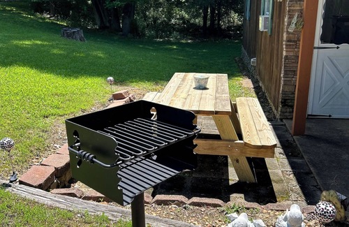 Independence Cabina | Sardis Fish Camp north side near Holiday Lodge/Teckville, 1 mile from boat ramp