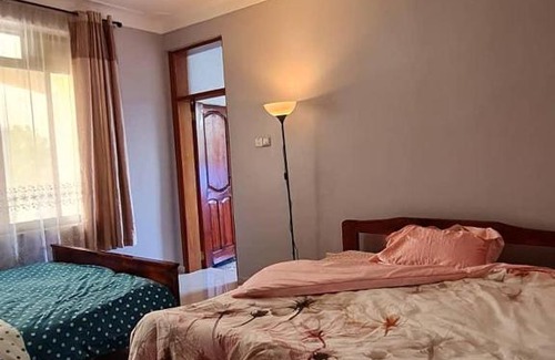 Fort Portal Apartamento | SARF Accomodation