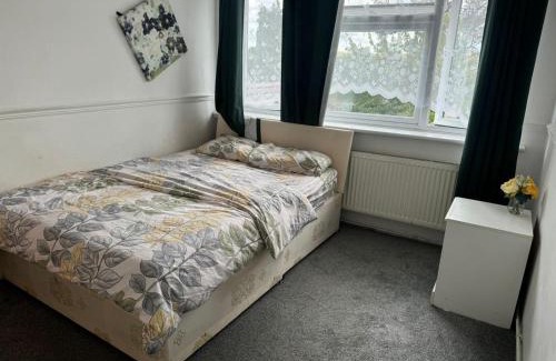 South Hornchurch Casa | Sariyu space Dagenham