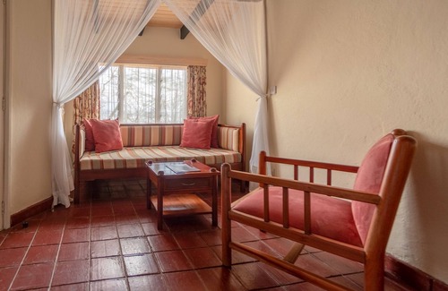 Nakuru Cabina | Sarova Lion Hill Game Lodge