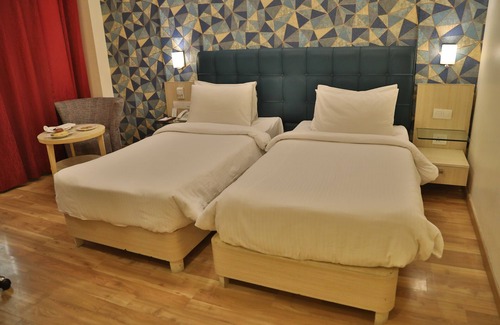 Naraina Hotel | Sarovar Portico Naraina Delhi