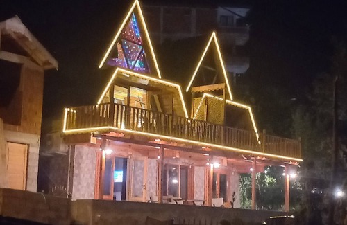 Sarp Chalet De Esquí | Sarp bungalov