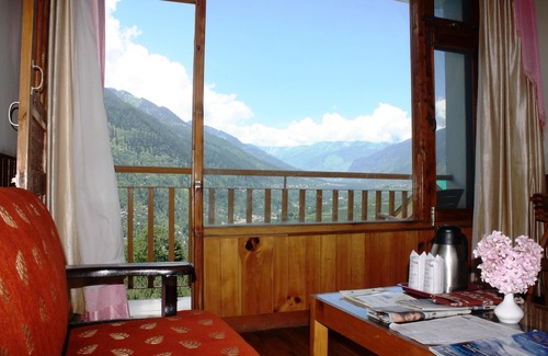 Manali Hotel | Sarthak Resorts